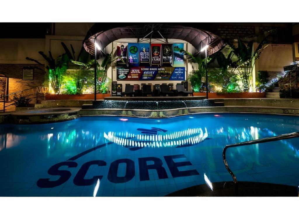 Score Birds Hotel Angeles Exterior foto